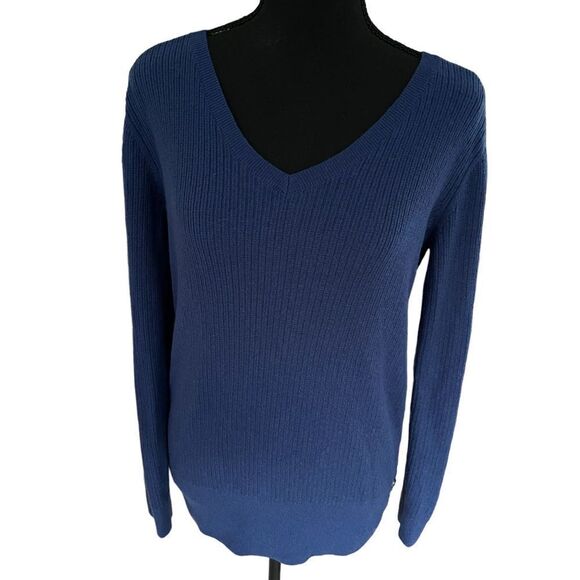 BANANA Republic blue v neck ribbed sweater with button accents size M. - Picture 1 of 6